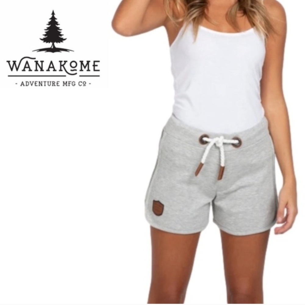 Wanakome Women's Gray Shorts. Very Good Condition. Size S